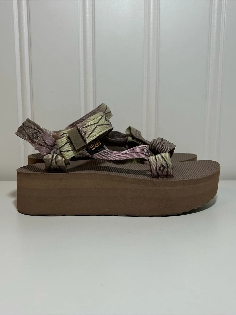 Teva flatform Women’s Platform Sandal - Pink and Brown Straps